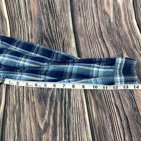 Wrangler Blue Plaid Button Down Shirt- Size Medium - Picture 15 of 15